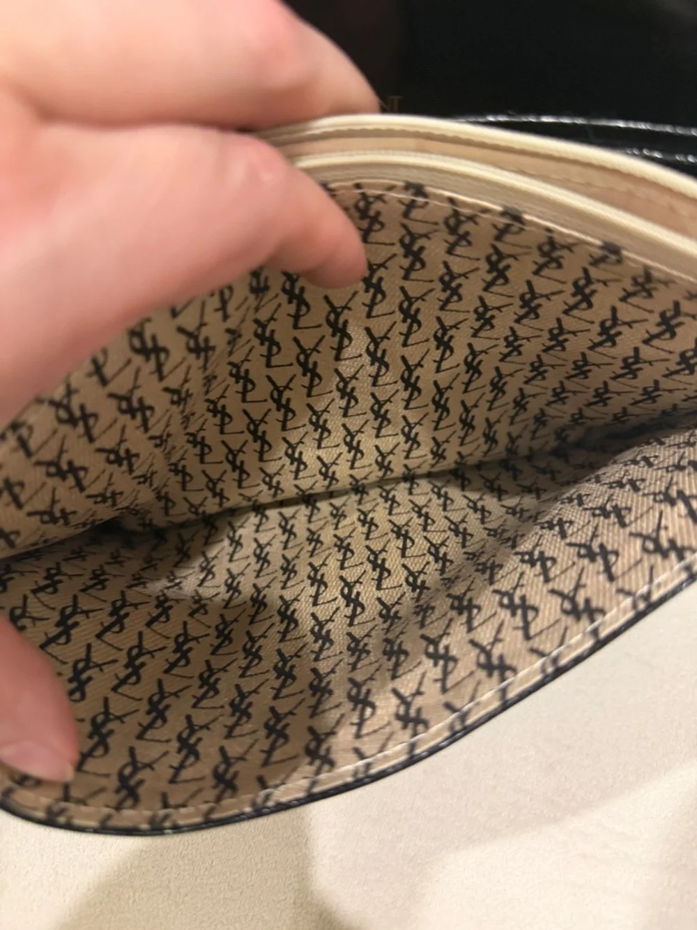 Yves Saint Laurent black chevron quilted leather envelope clutch bag. - Picture 5 of 7
